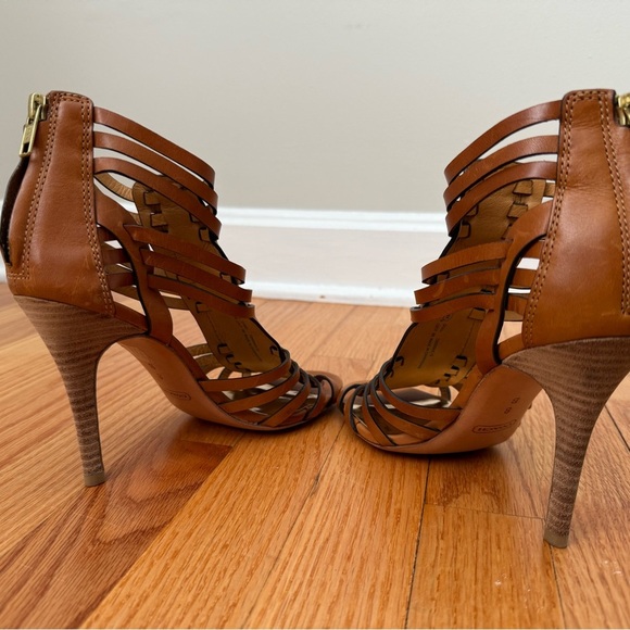 COACH LUCY Gladiator Boho Leather Size 8B Heel Brown Natural Open Toe Eventwear - Picture 6 of 10